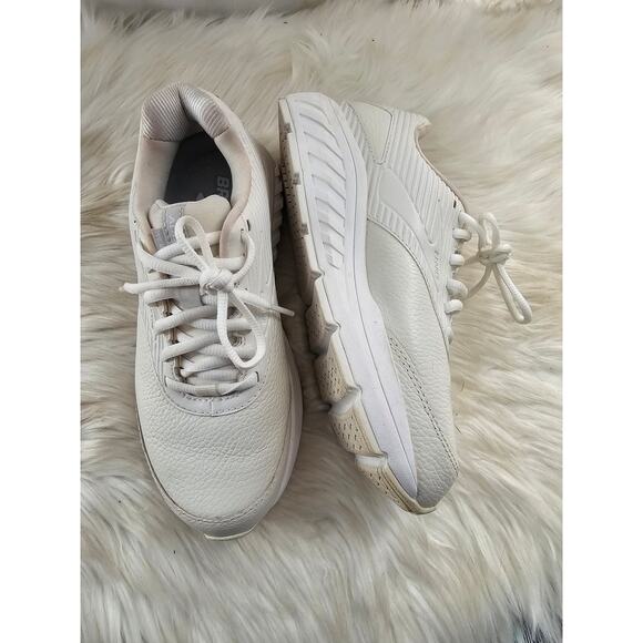 Brooks Addiction Walker 2  Women's White Walking 7.5 B - Picture 1 of 8